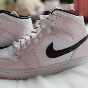 Rose Pink Jordan Dunks